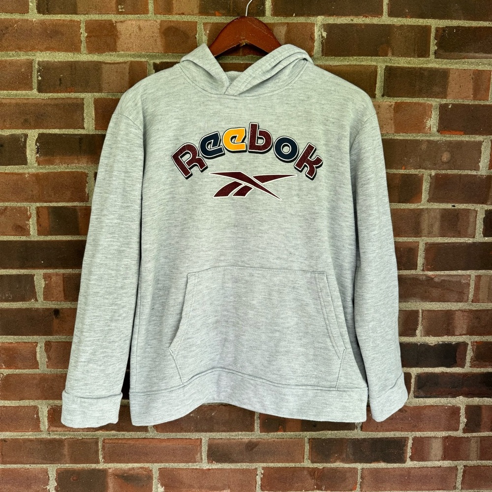 Reebok Grey Pull On Sweatshirt Big Boy’s XL (18-20). In great condition. Z19 016